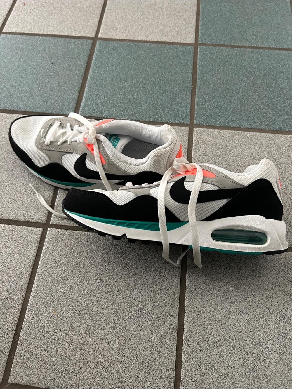 Nike White Black Teal Sneakers with Coral Highlights